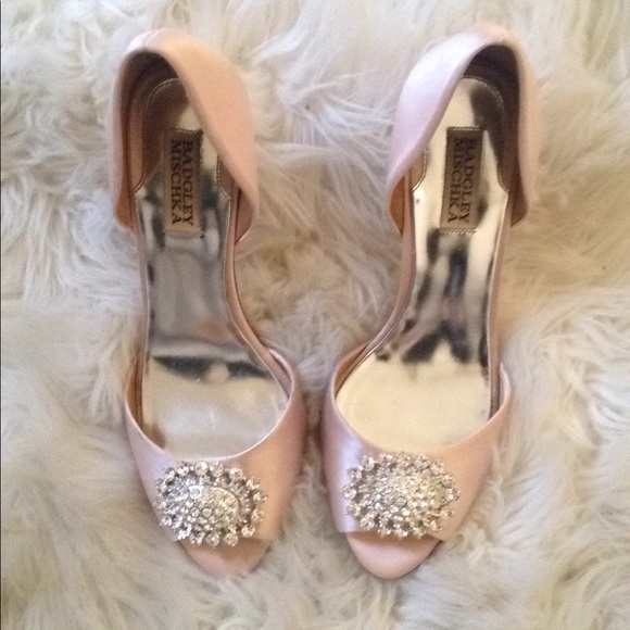Badgley Mischka Shoes - Badgley Mischka Blush Heels